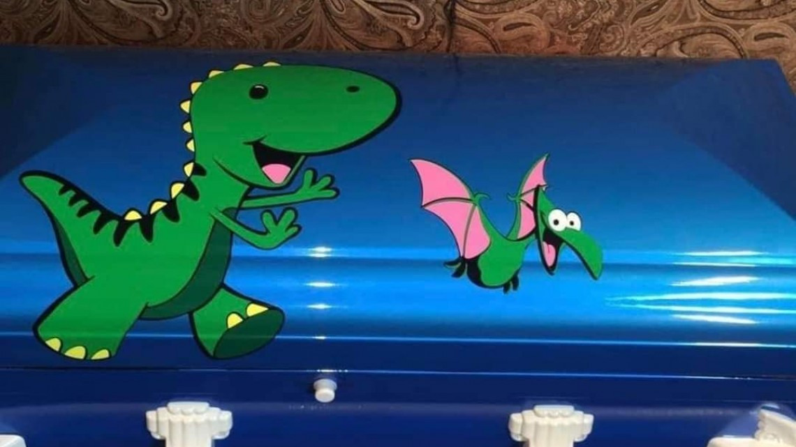 SoulShine dona ataúdes personalizados para víctimas de Uvalde