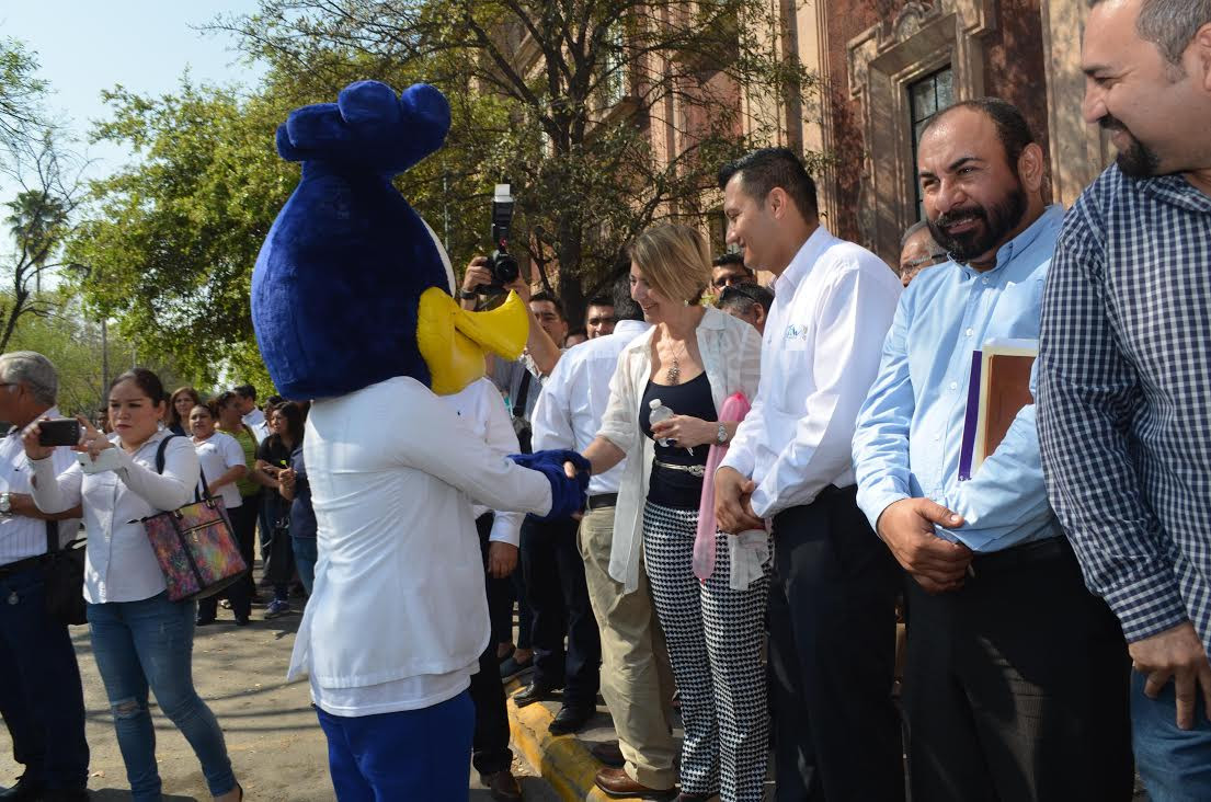 Promueven con desfile Semana Nacional de Salud