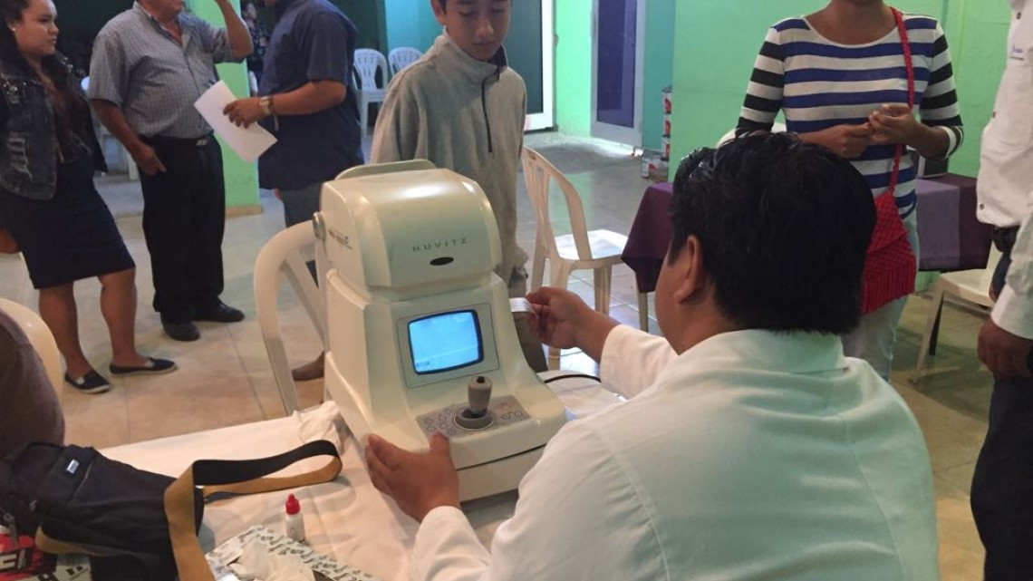 Realizan campaña oftalmológica a bajo costo