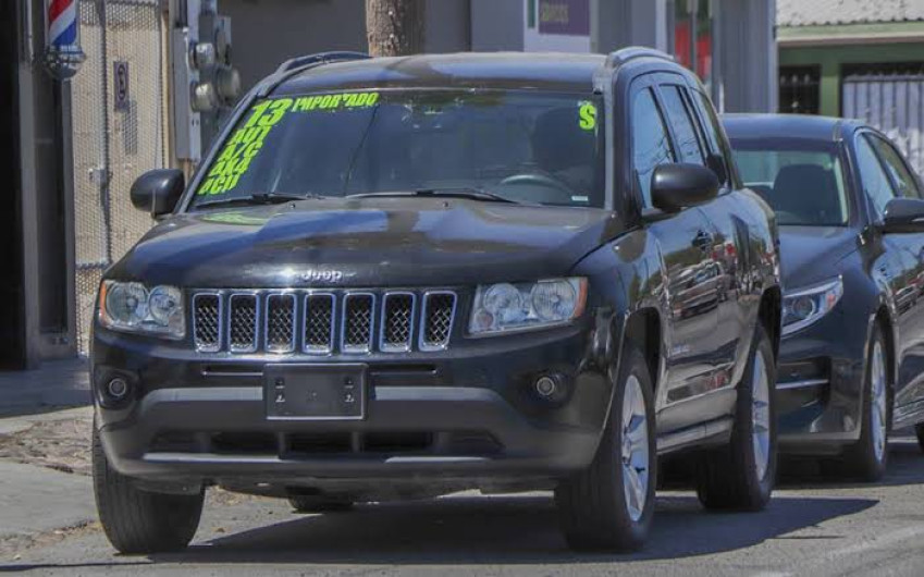 Publican decreto para regularizar la importación de vehículos extranjeros