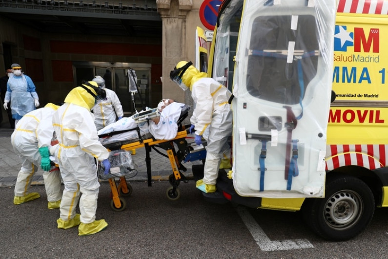 España registra 435 muertos por coronavirus