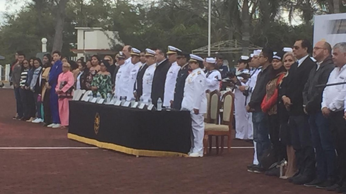 Realizan ceremonia de ascensos e imposición de condecoraciones al personal naval