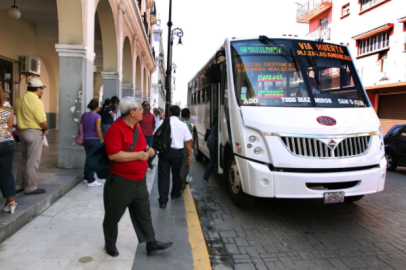 Retirarán concesiones a transportistas que bloquearon calles en Veracruz