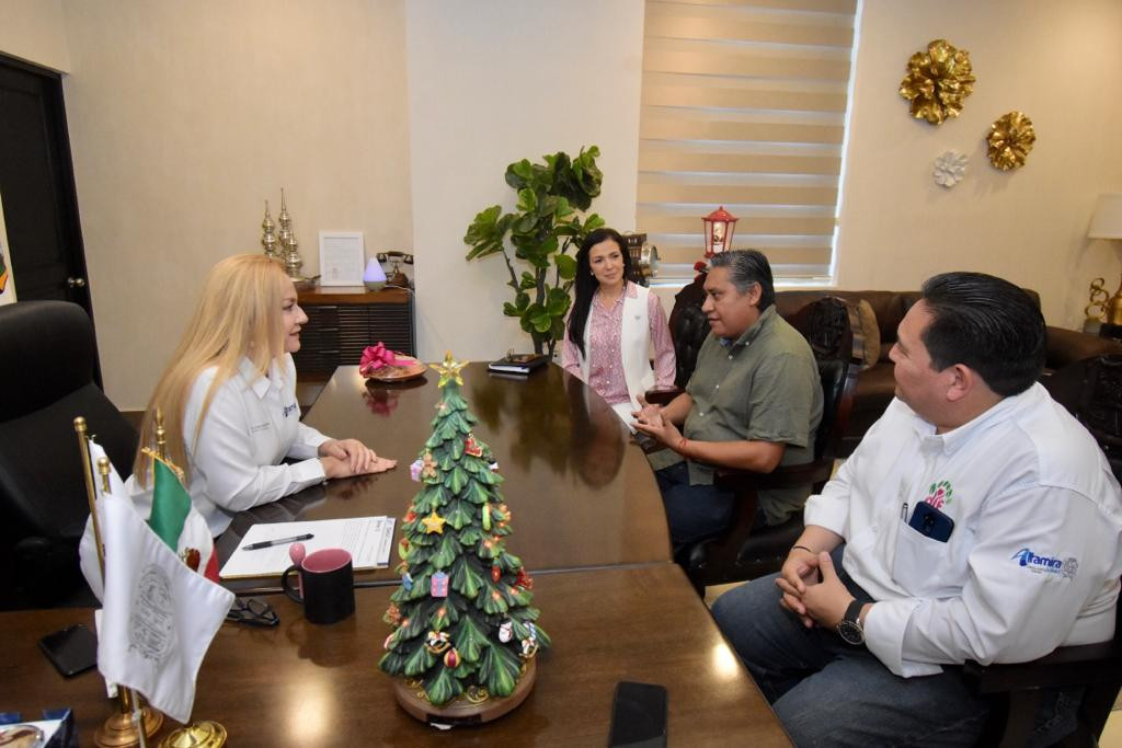 Recibe Alcaldesa de Altamira donación de aparatos funcionales 