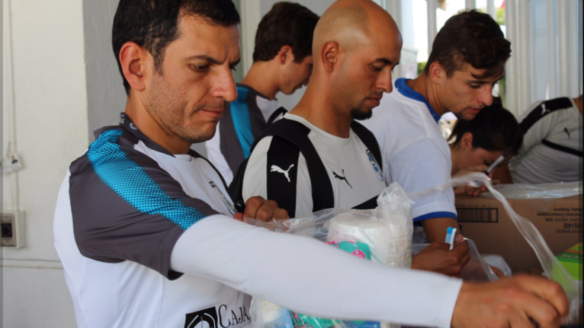 Gremio futbolistico se une en apoyo a afectados