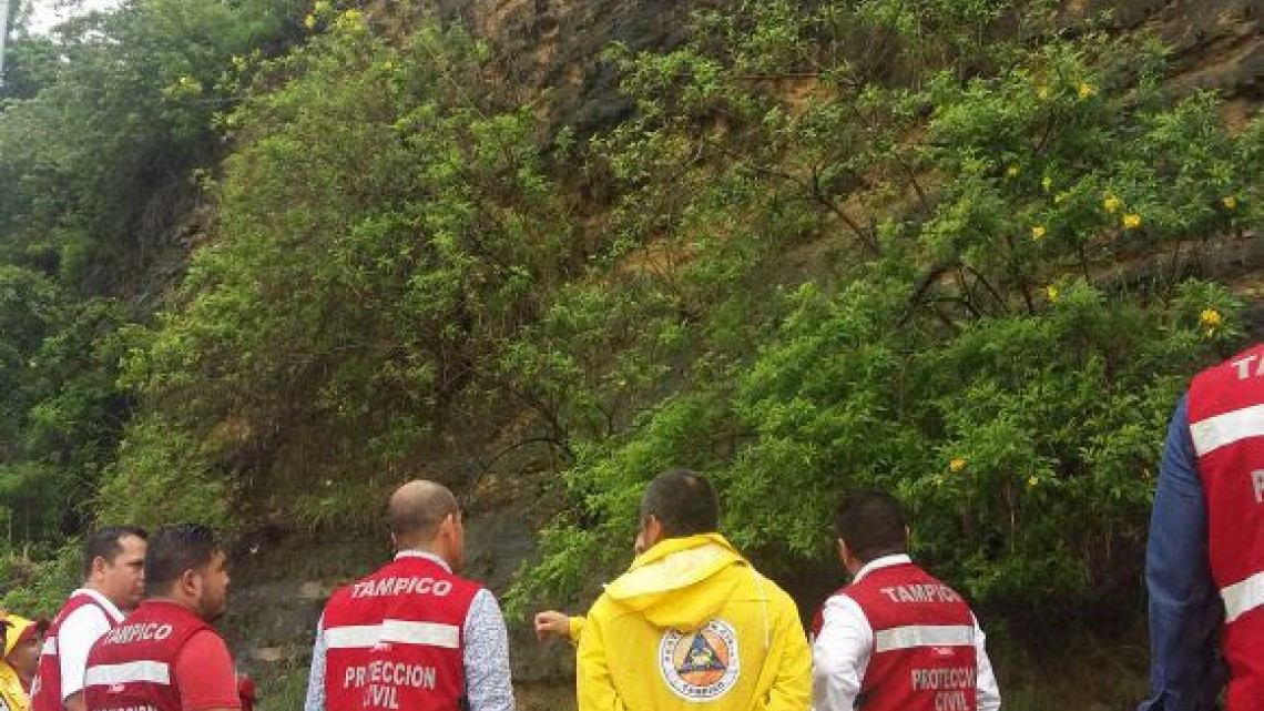 Tres mil familias que habitan cerros están en riesgo 