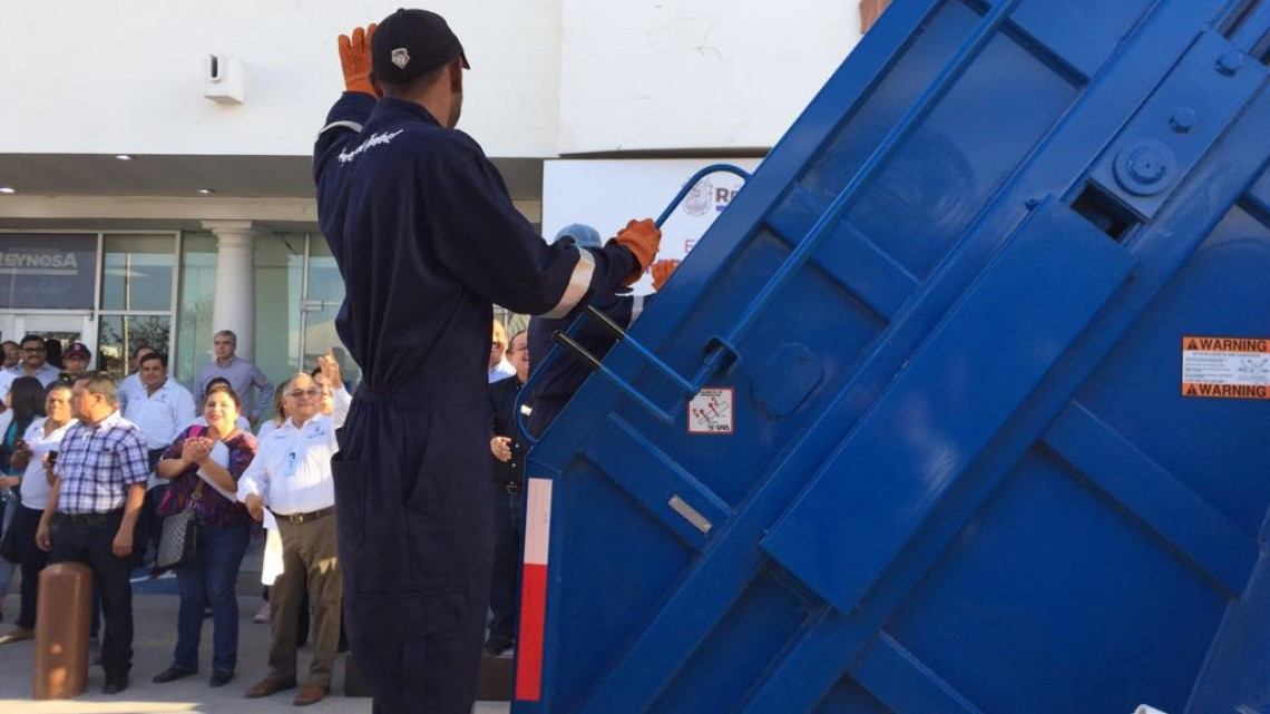 Pone Maki en operación 23 camiones nuevos de basura