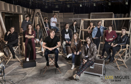 Netflix lanza imagen del elenco de la serie "Luis Miguel"