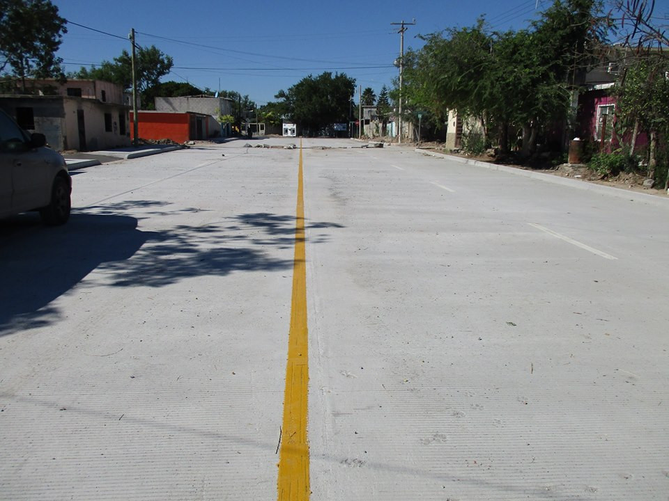 Continúan trabajos de pavimentación en la ciudad