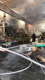 Controlan incendio en el mercado de Jamaica