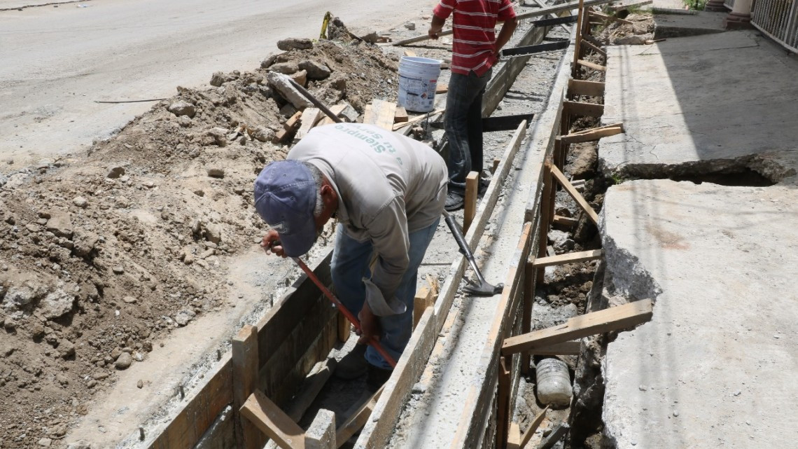 Andrés Zorrilla supervisa infraestructura hidráulica
