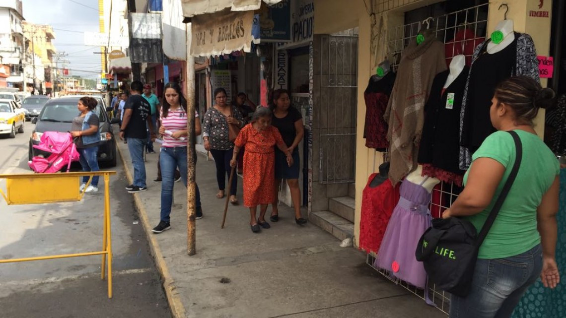 Mujeres son acosadas en redes sociales y físicamente