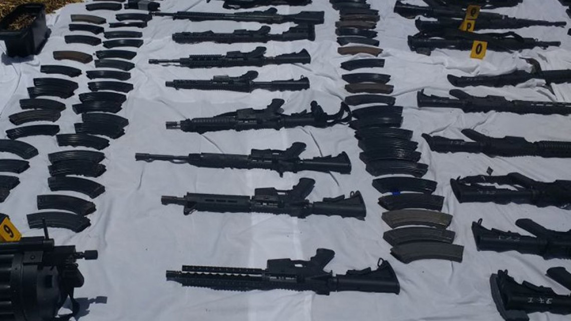 Militares de la 8/a Zona Militar aseguran un gran arsenal 