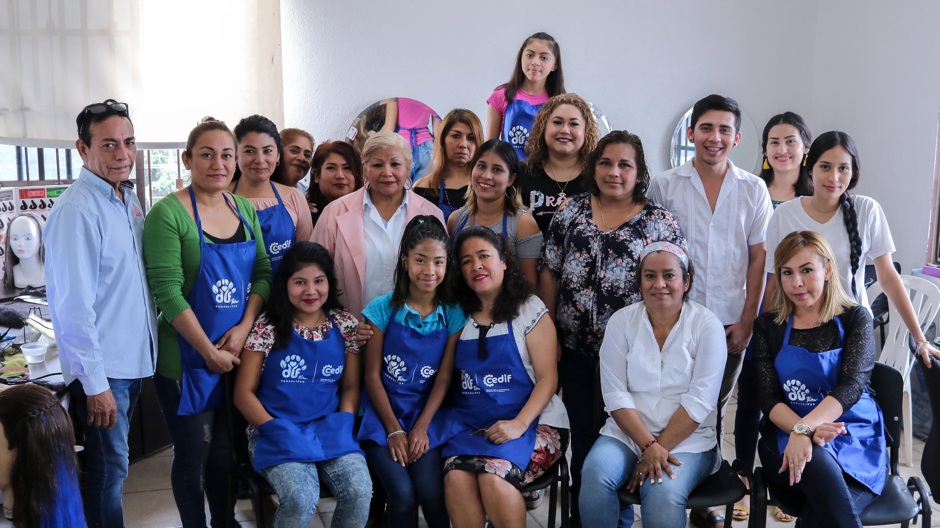 CEDIF capacitan a la población en diversos oficios