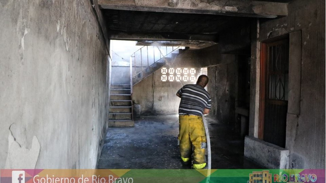 Gobierno apoya a vecinos tras incendios