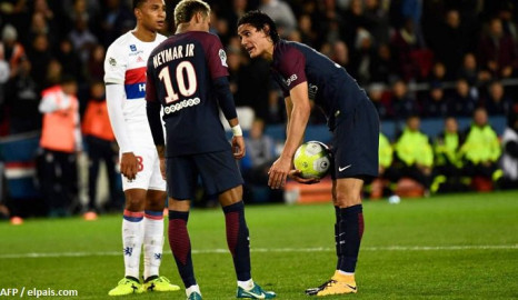 Crece la tensión Neymar-Cavani en el PSG
