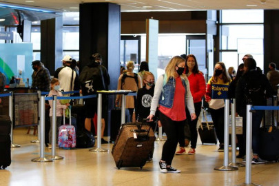 Estados Unidos anuncia restricciones en viajes a la India debido a brote de covid-19