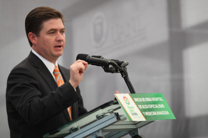 Ex gobernador Medina obtiene amparo para defenderse de acusaciones