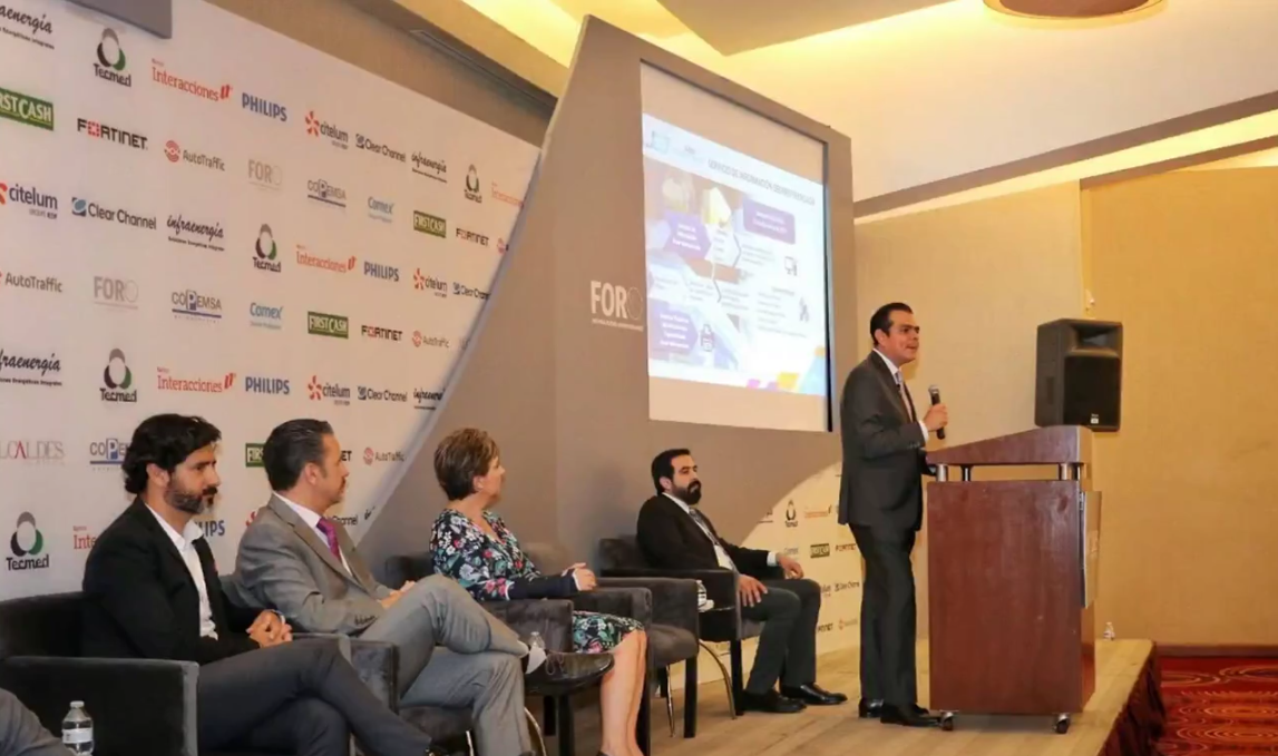 Asiste Enrique Rivas Cuellar al Foro "Alcaldes Hablando con Alcaldes"