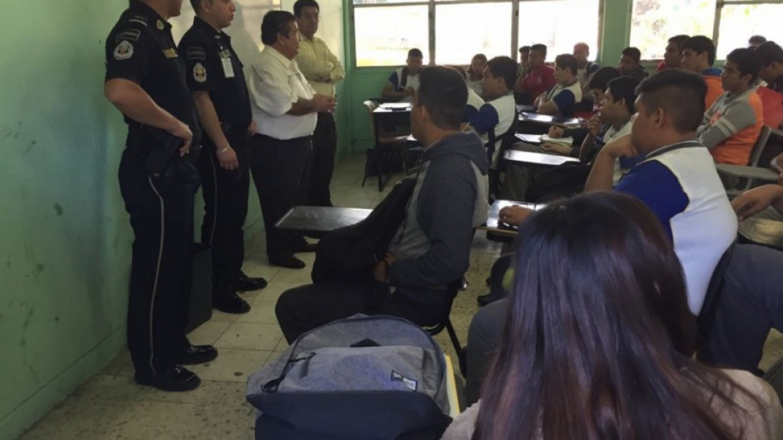 Buscan evitar que estudiantes sean víctimas de delincuentes