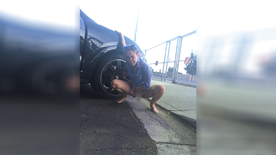 Publican fotos intimas de Cyrus, Stewart y Maxwell