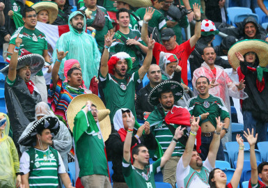 Cae la onceava multa por grito homofóbico al Tri