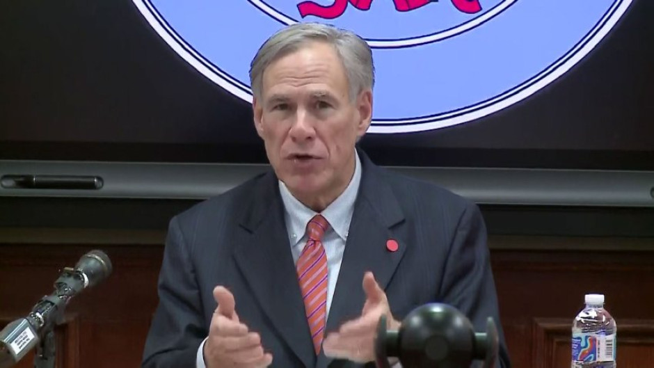 Texas declara desastre de salud pública; bares, restaurantes y gimnasios estarán cerrados