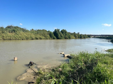 Refuerza COMAPA labores de limpieza ante creciente en el Rio Bravo