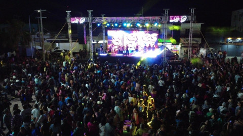 DIF y Gobierno Municipal celebran a las madres de Nuevo Laredo con emotivo festival