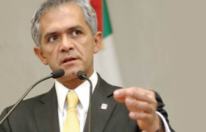 La CDMX certificará ingles de "dreamers" deportados: Mancera