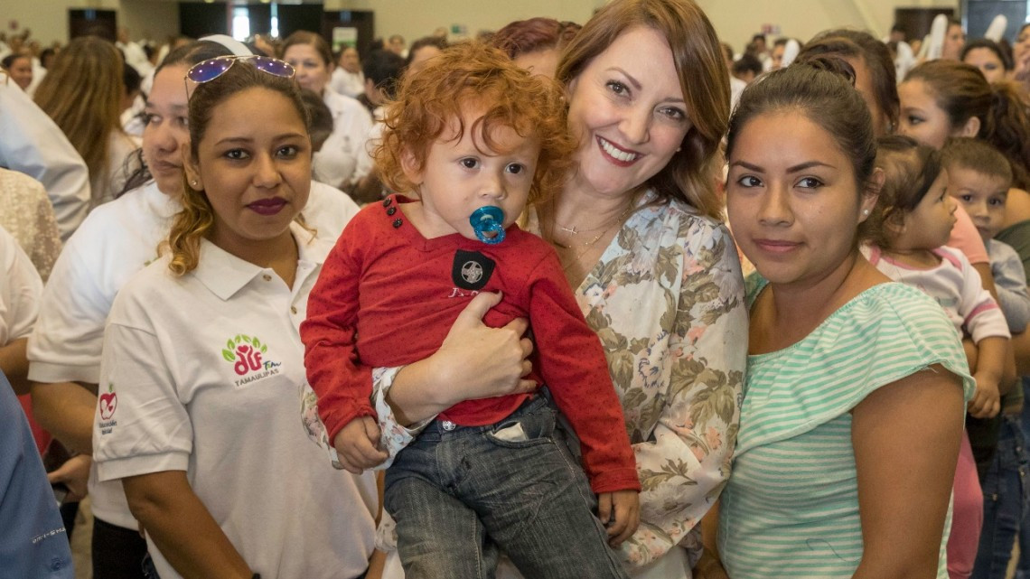 Reafirma DIF compromiso con familias de comunidades rurales