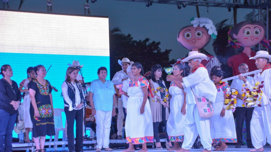 Conviven y disfrutan del Primer Festival Nacional “Viva la Huasteca”