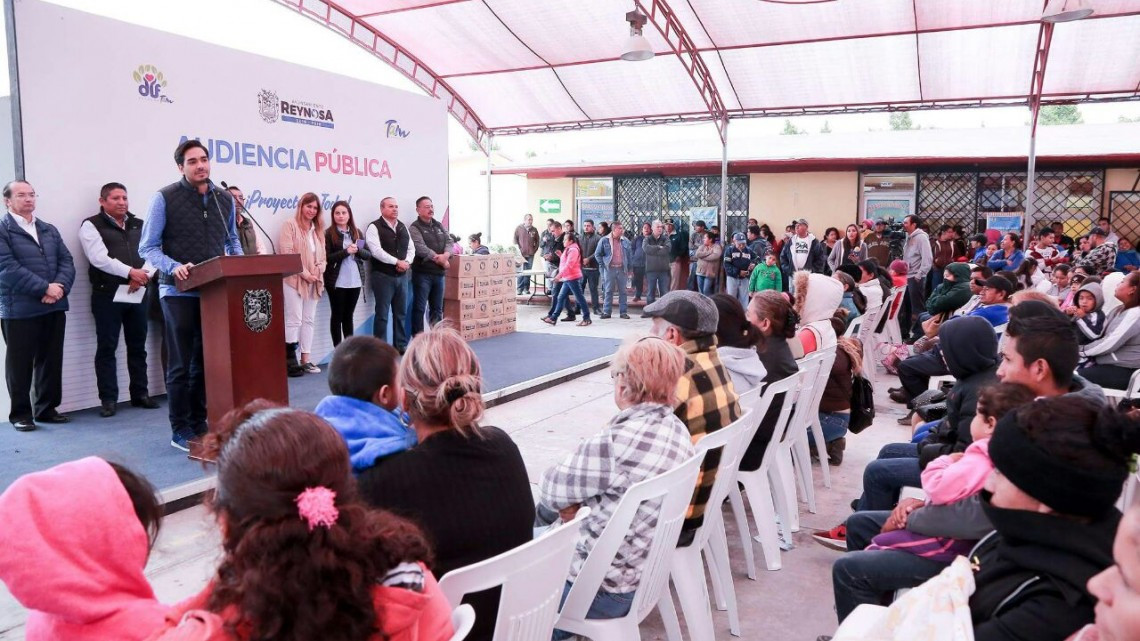 Más de 420 beneficiados en colonia Villa Esmeralda