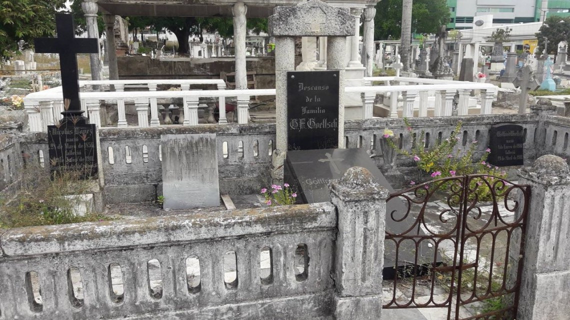 Hasta el 30 de septiembre descuentos en panteones para personas de la tercera edad