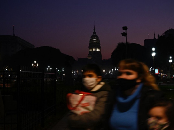 Argentina establece nuevo aislamiento tras reporte de nuevos contagios