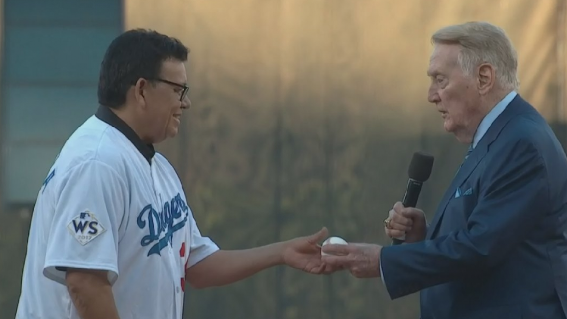 Fernando Valenzuela abre el segundo juego de la Serie Mundial