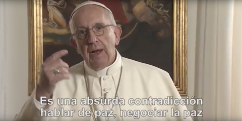 Pide Papa Francisco poner fin al comercio de armas