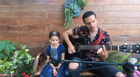 Vadhir y Aitana Derbez conquistan las redes con su dueto musical 