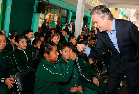 Se manifiesta niño contra la Reforma Educativa