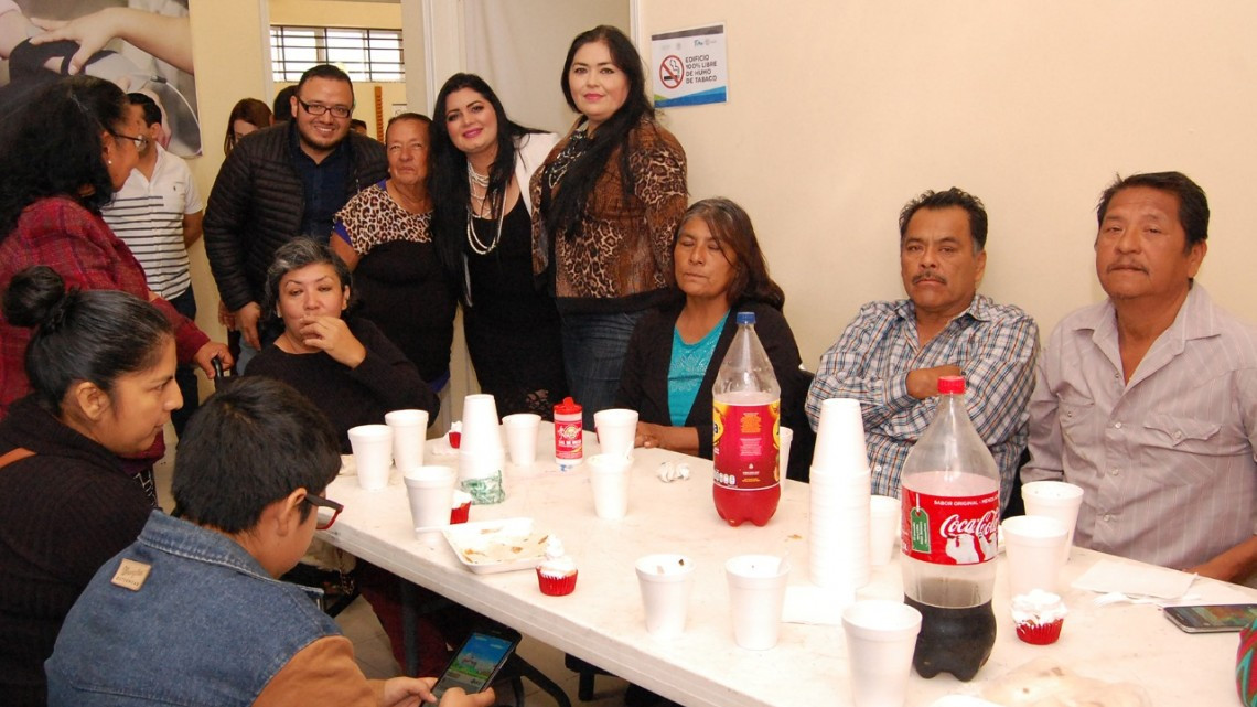 Convive Presidenta Del DIF con pacientes de la UBR