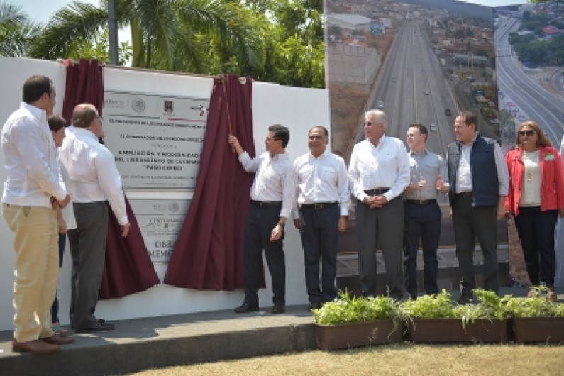Peña Nieto inaugura en Morelos Paso Exprés que reduce tiempos CDMX-Acapulco