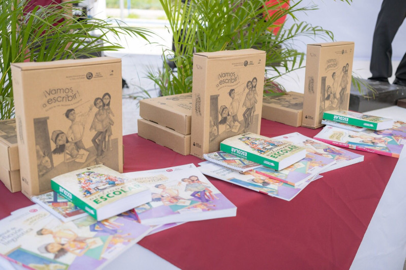 Fortalecen alianza en beneficio de la educación de los adultos