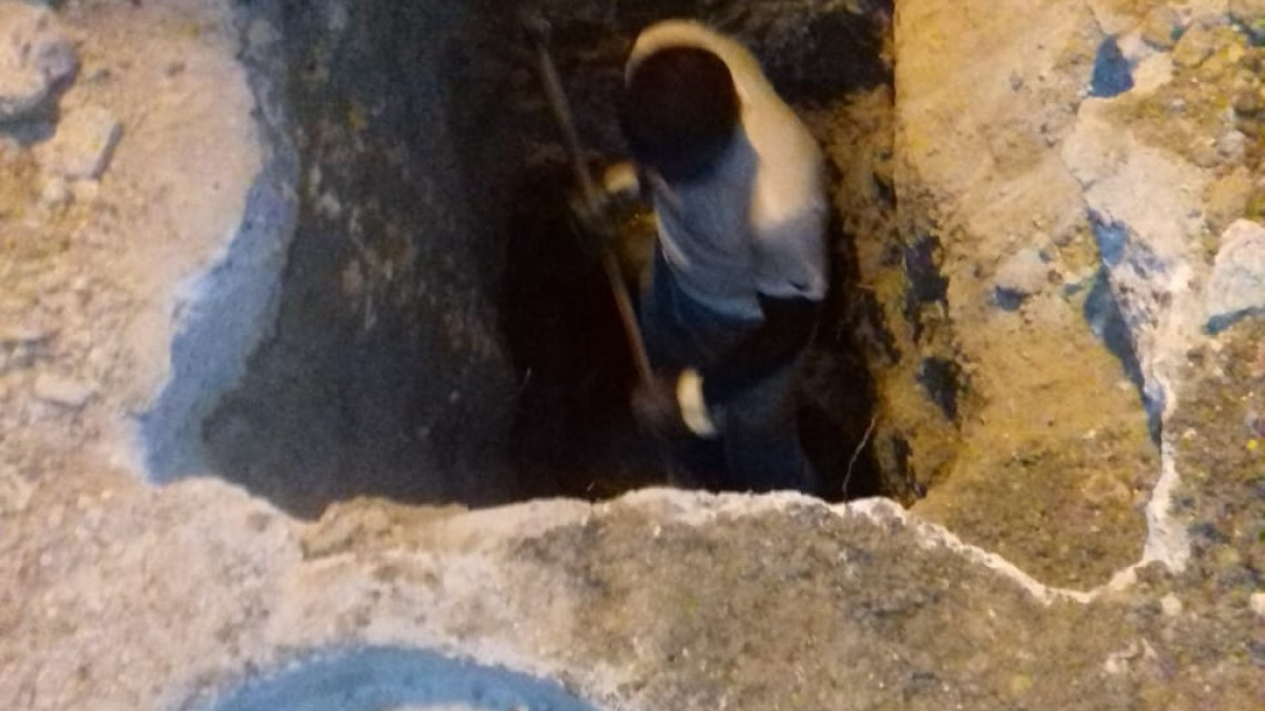 Soluciona COMAPA brote de aguas residuales en Paseo de la Cañada