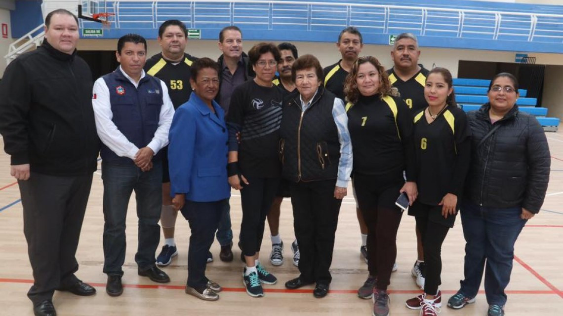 Realiza Ayuntamiento torneo mixto interdepartamental de Voleibol