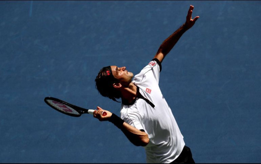 Federer avanza a los cuartos de final del Abierto de EUA