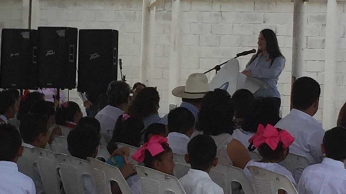 Llevan obras de desarrollo a escuelas primarias