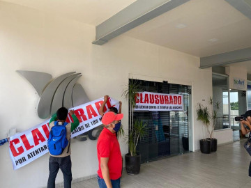 Activistas Oaxaqueñas clausaran Electra y Banco Azteca