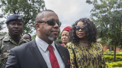 Reportan desaparición de avión que transportaba a vicepresidente de Malawi, Saulos Chilima