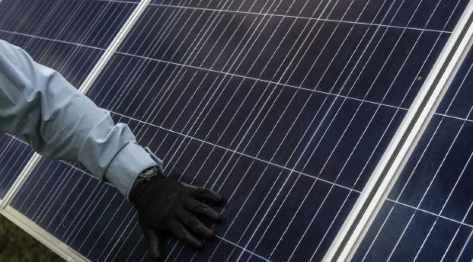 Otorga suspensión a dos empresas por medidas que frenan pruebas de energías renovables