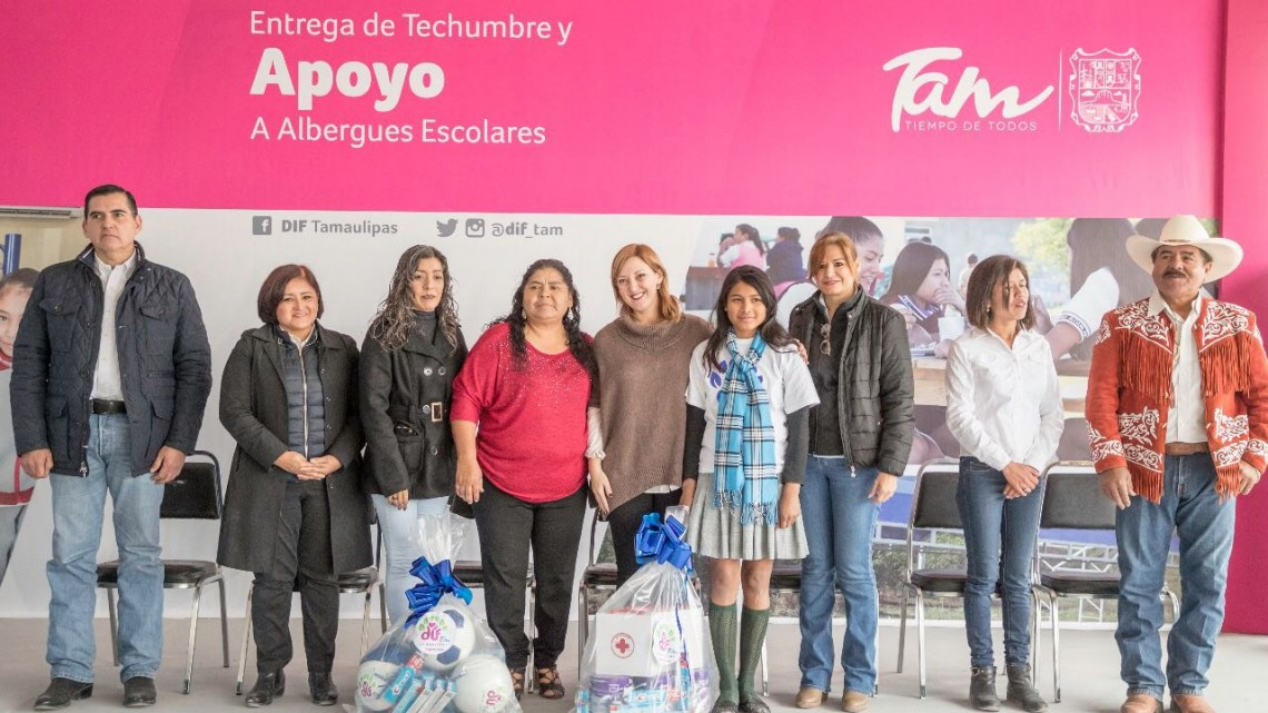 Entrega DIF techumbre y bancas en albergue escolar